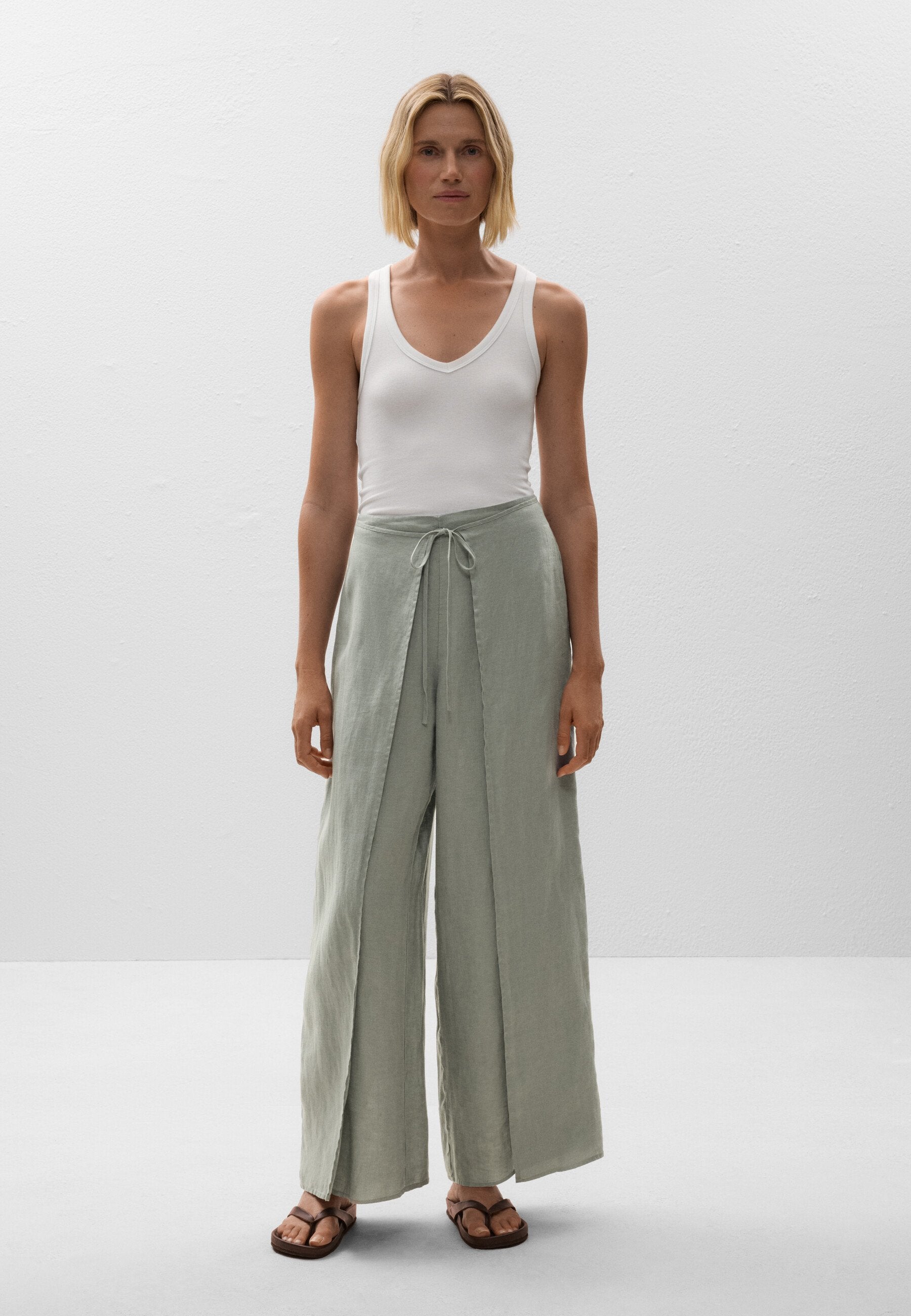 Wrap Balloon Linen Pants