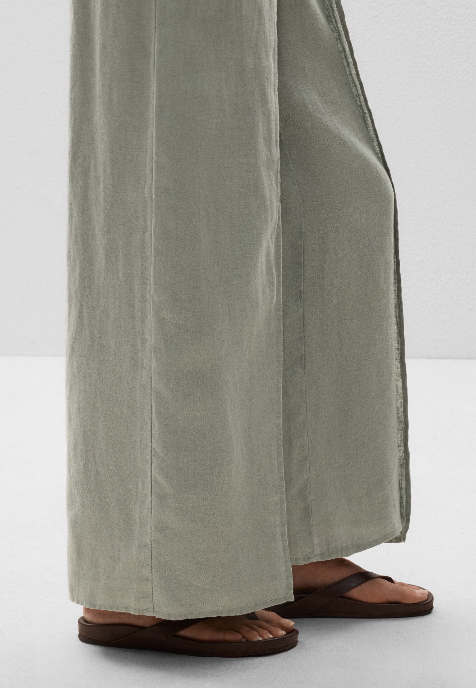 Wrap Balloon Linen Pants