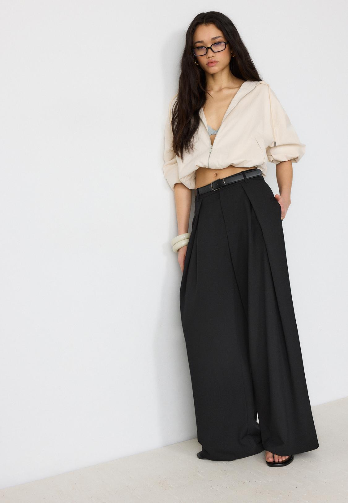 Maxi-dart trousers with belt