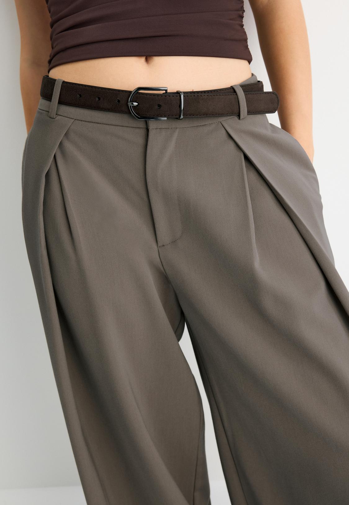 Maxi-dart trousers with belt