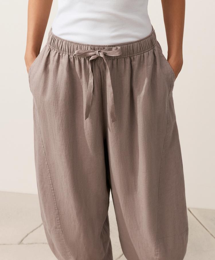 Balloon Linen Pants