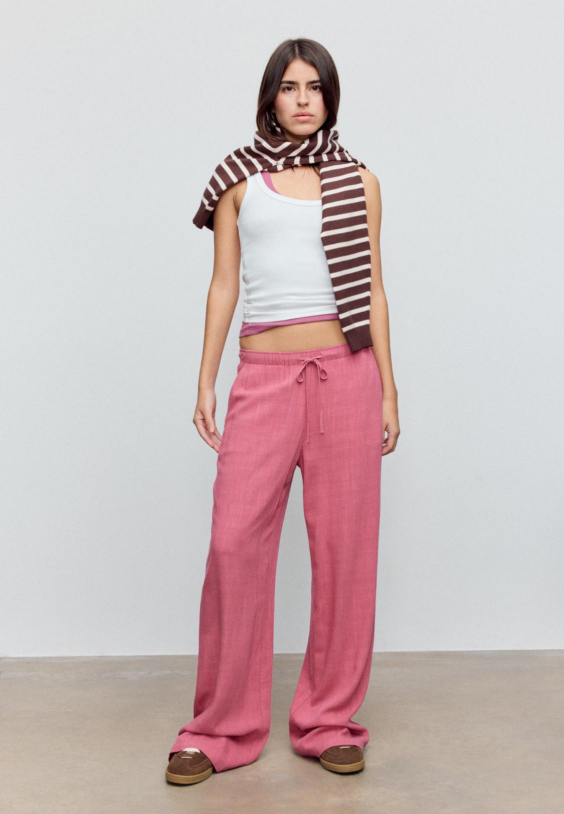 Flowing linen-effect trousers