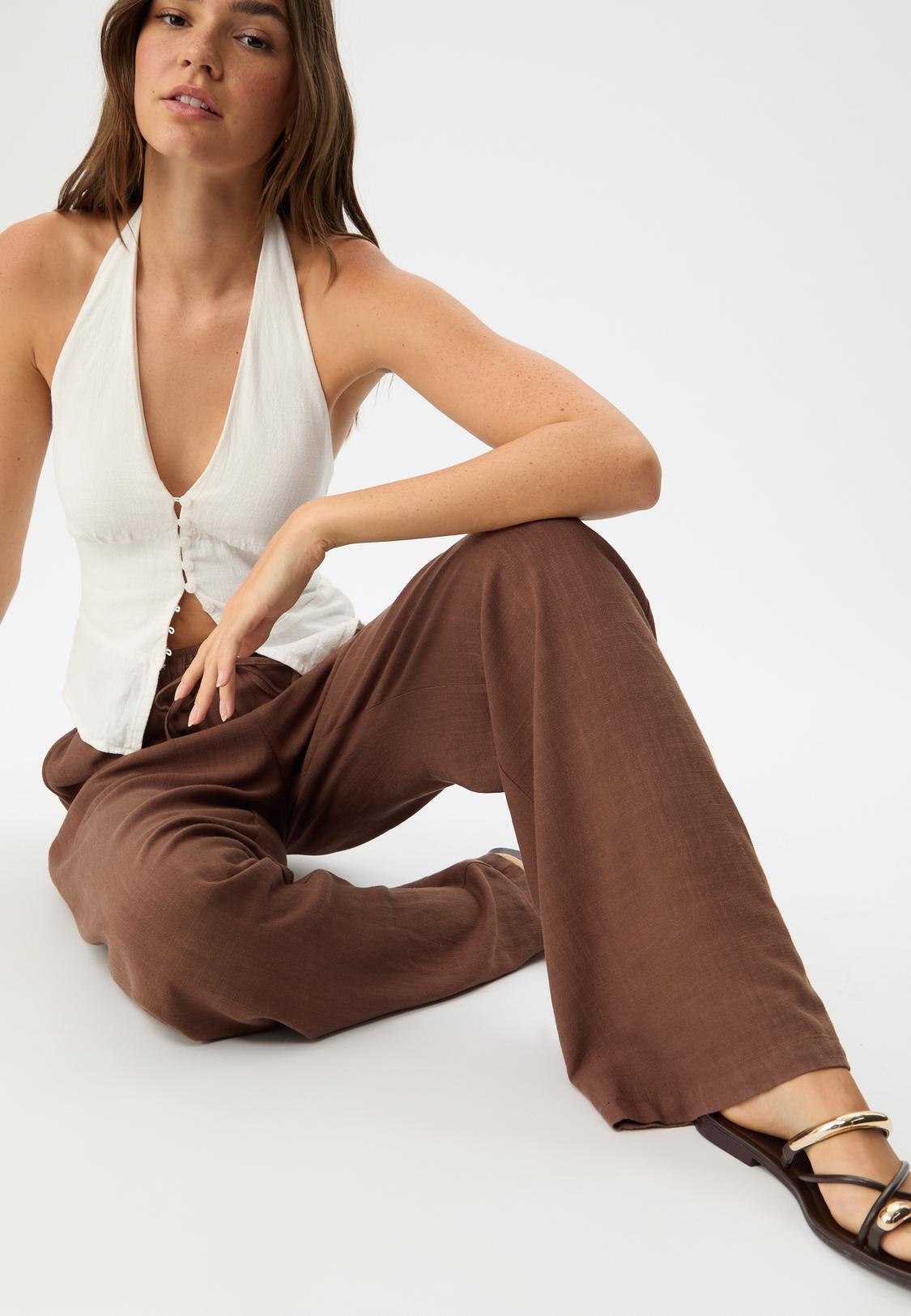 Flowing linen-effect trousers