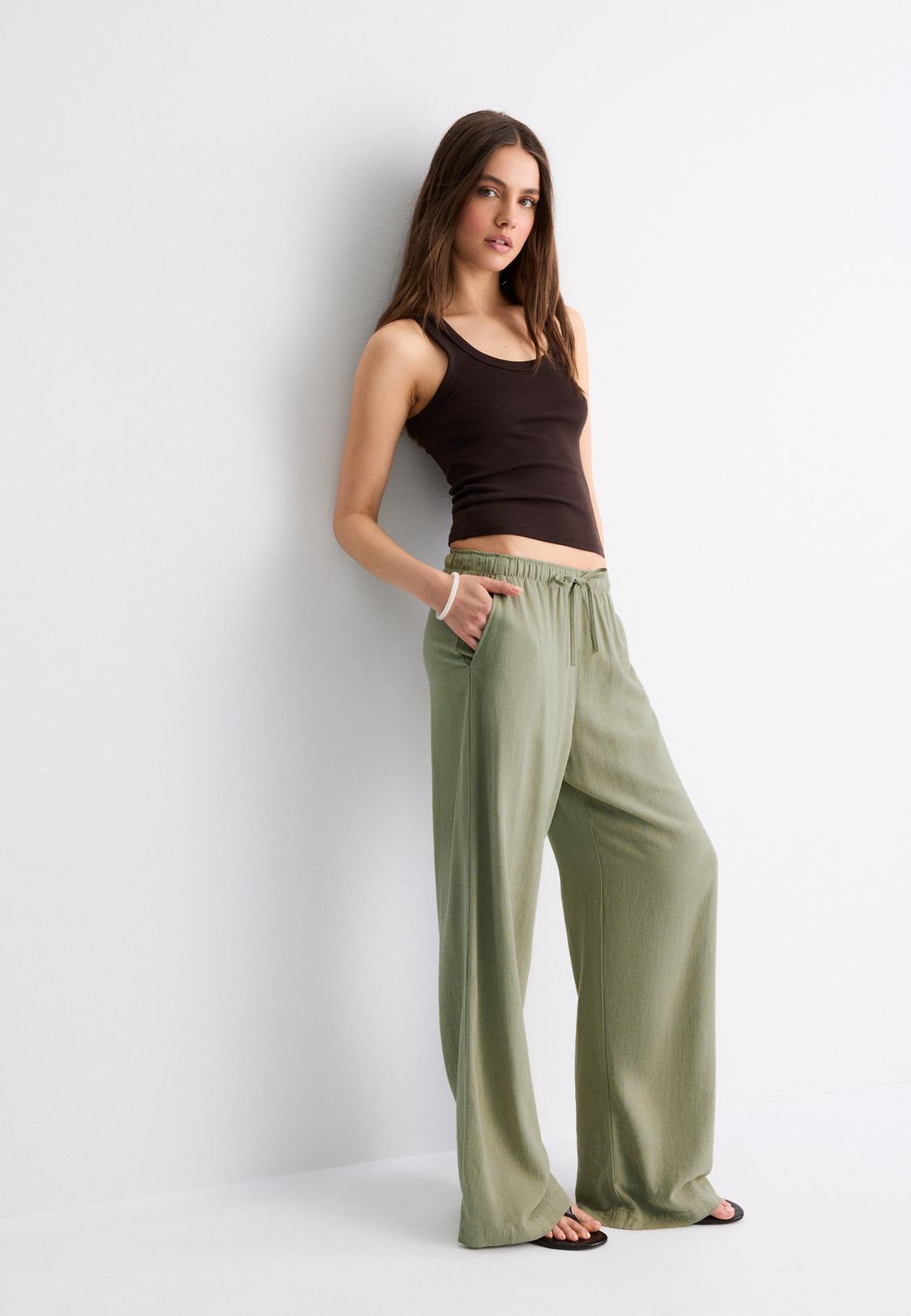 Flowing linen-effect trousers