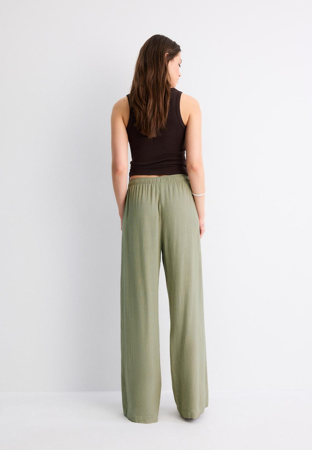 Flowing linen-effect trousers