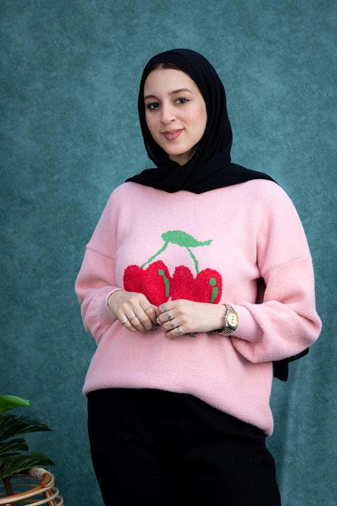 سويتر صوف بنقشة الكرز